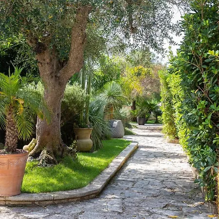 Flora Villa *