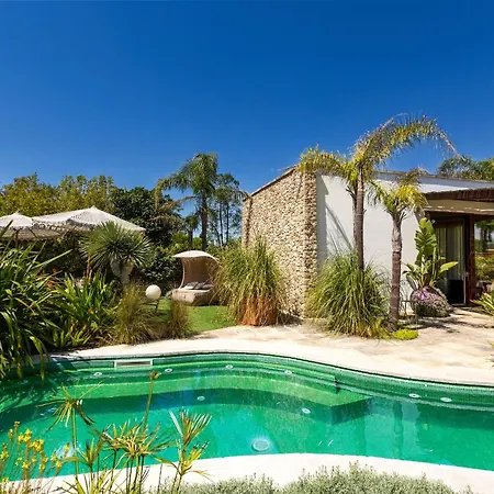 Flora Jungle Retreat By Perle Di Puglia Villa