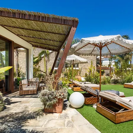 Villa Flora Jungle Retreat By Perle Di Puglia Depressa