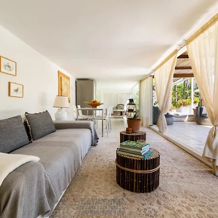 Flora Jungle Retreat By Perle Di Puglia * Depressa