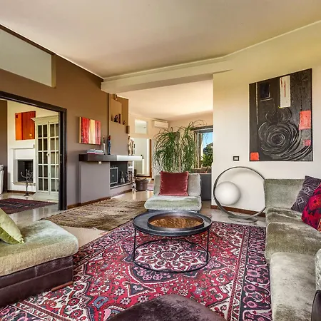 Flora Jungle Retreat By Perle Di Puglia Villa