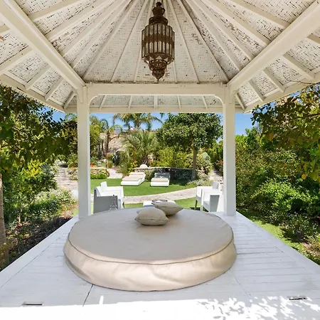 Flora Jungle Retreat By Perle Di Puglia Vila Depressa