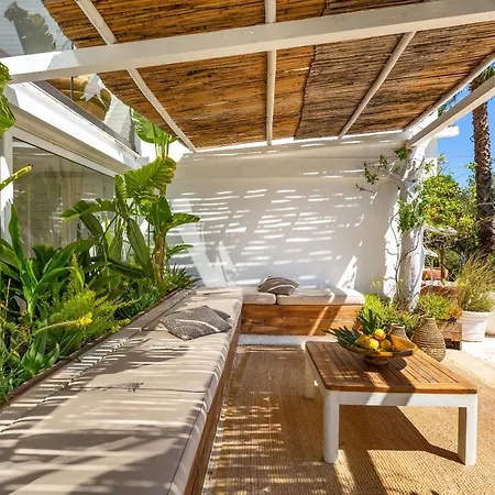 Villa Flora Jungle Retreat By Perle Di Puglia *
