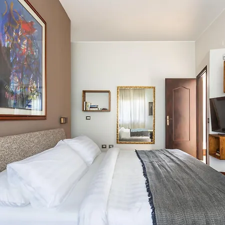 Flora Jungle Retreat By Perle Di Puglia *