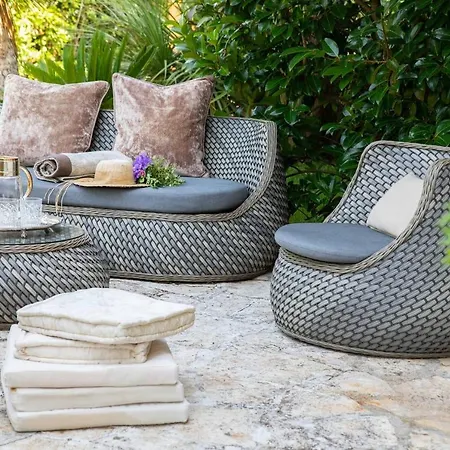 Flora Villa Depressa